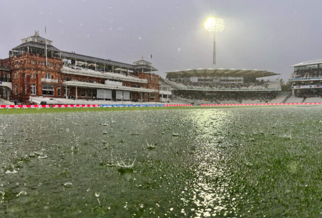 END vs SA: England slumped to 116-6, heavy rain forced early end first Test against South Africa