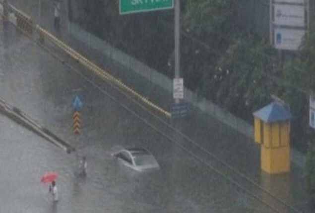 Watch: After heavy rainfall in Mumbai, Twitter flooded with memes