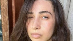 Karisma Kapoor displays her natural beauty in selfie