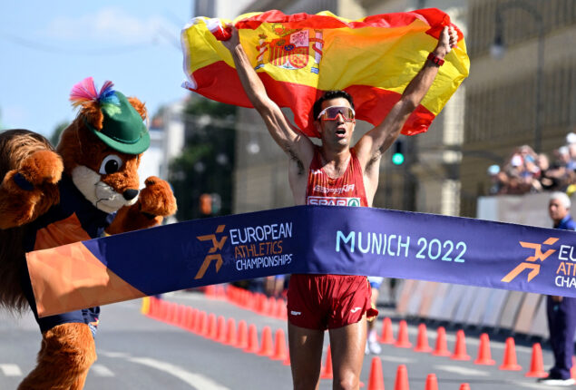 Miguel Angel Lopez won men’s 35km race walk in European Athletics Championships