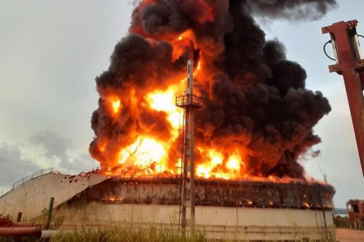 Cuba fuel depot fire,