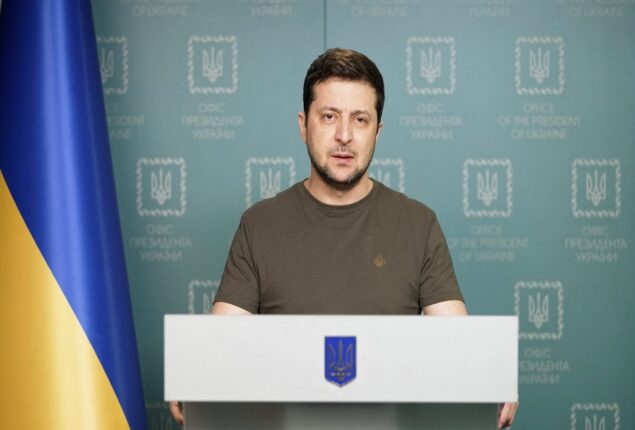 Volodymyr Zelensky asks westerns countries to ban russians