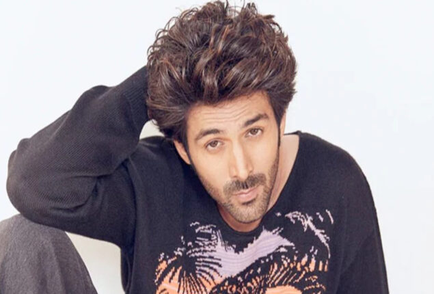 Kartik Aaryan congratulates Team India in ‘Rooh baba’ style