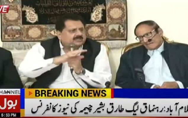 Interference of Army Chief into politics is fault of politicians, says Shujaat