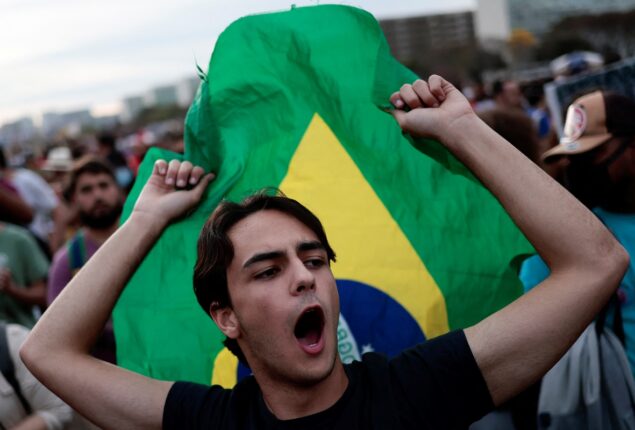 Brazilians on streets for the sake of democracy