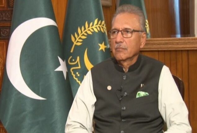 Independence Day: President Alvi stresses on unity to overcome challenges
