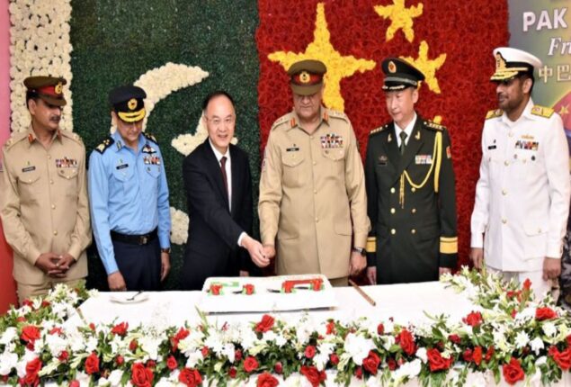 Gen Bajwa lauds Chinese PLA’s role in national security