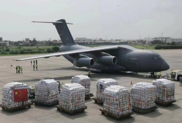 Two Chinese planes carrying relief items land in Karachi