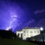 Lightning strike in Lafayette Square near White House, two dead