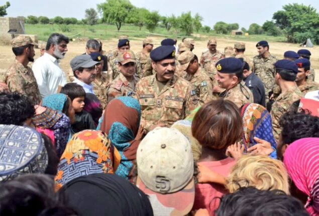 Corps Commander Balochistan visits flood-hit areas in Lasbela