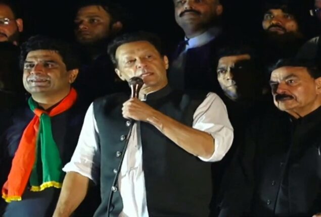 Imran announces to move top court against Islamabad IG, DIG, magistrate