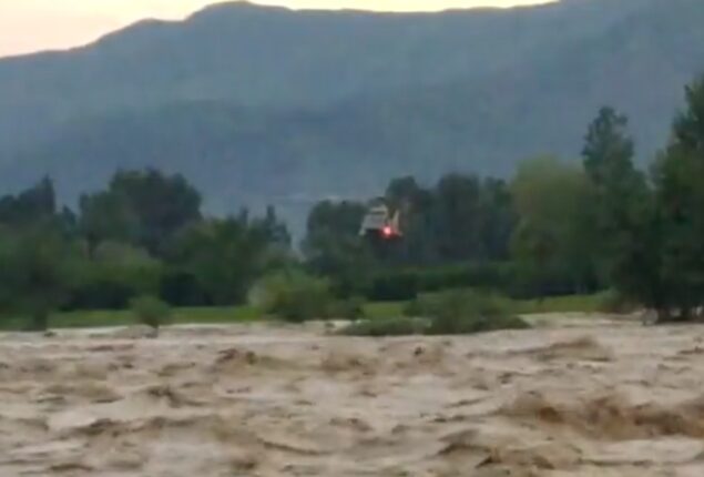 Army evacuates 22 tourists stranded in Kumrat Valley