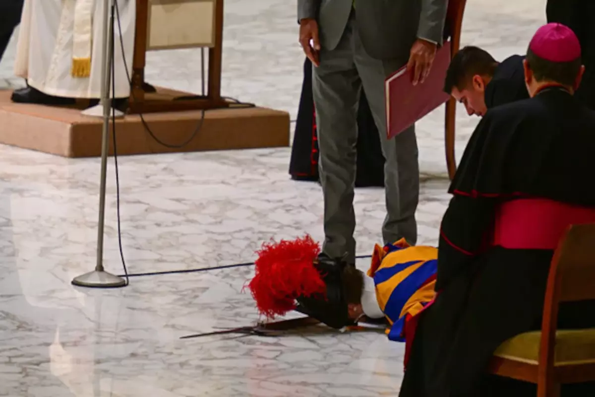 Swiss guard passes out