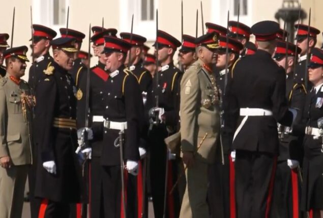 Gen Bajwa becomes first Pakistani chief guest at RMA Sandhurst passing out parade