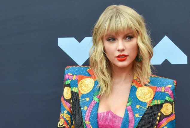 Taylor Swift is criticized for “shifting blame” in the private jet scandal