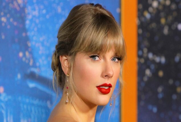 Taylor Swift wishes to give directorial debut