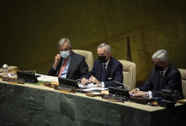 UN chief warns world is one step from `nuclear annihilation’