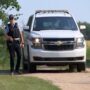 Canada: Authorities are looking for two suspects in a stabbing spree