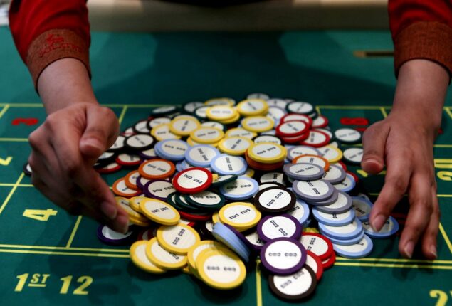 Philippines will close 175 foreign casinos