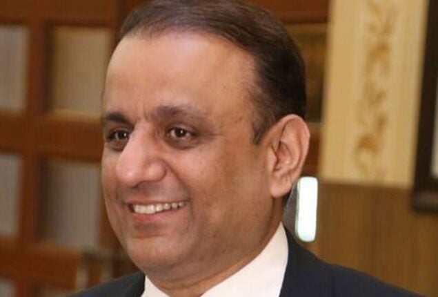 Court remands 22 employees of Aleem Khan’s housing scheme