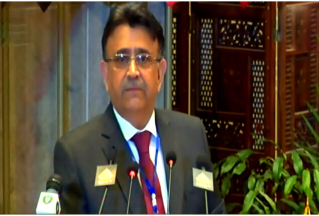 CJP Bandial urges political leadership to negotiate for political stability
