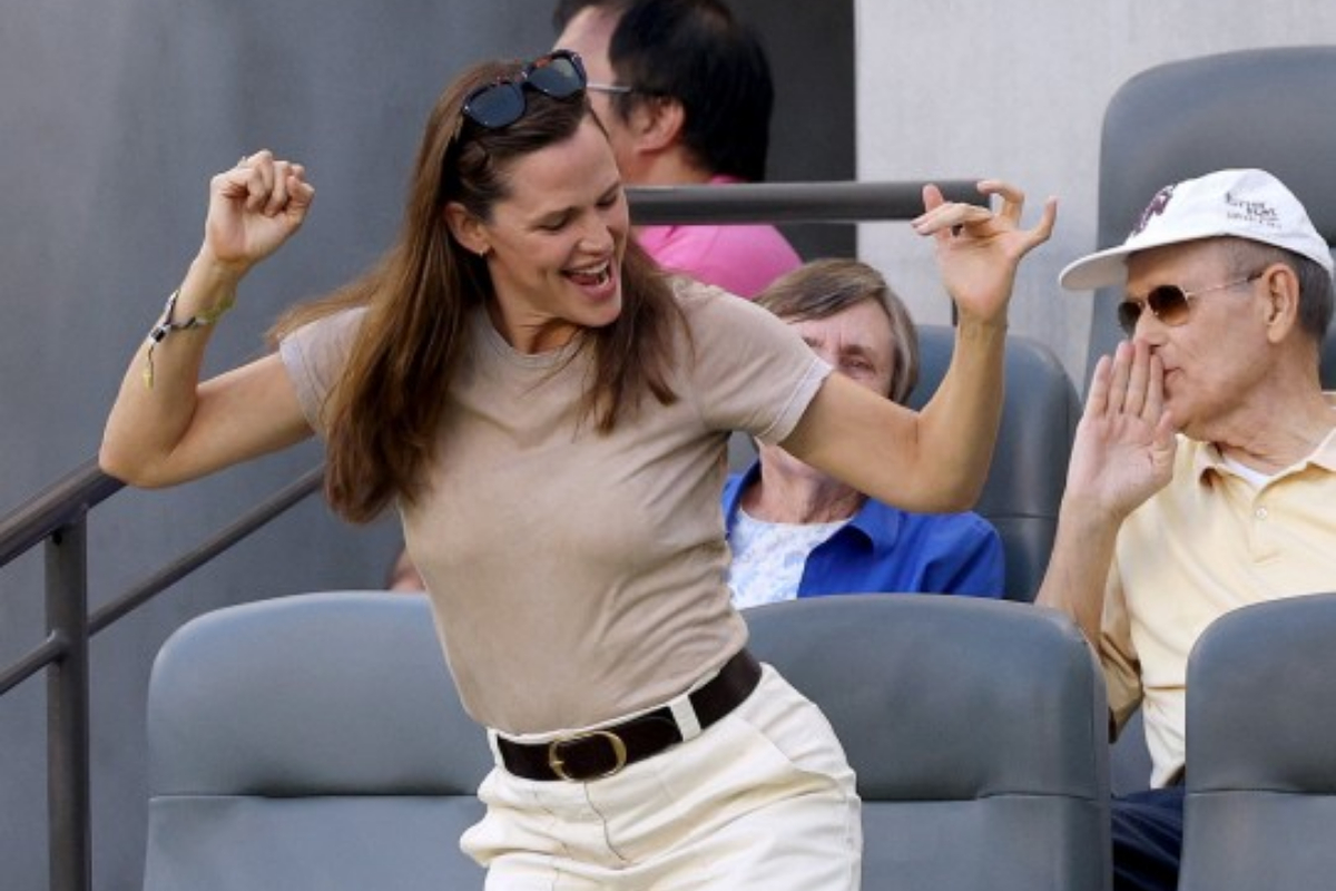 Jennifer Garner dance