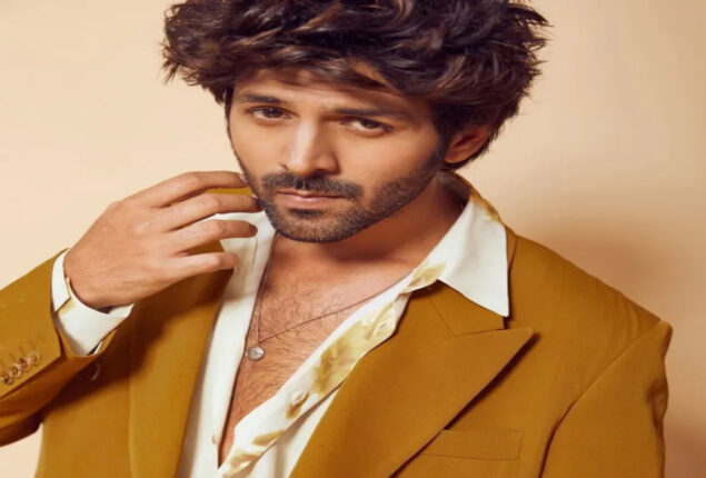 Kartik Aaryan reveals first look of his next film Aashiqui 3