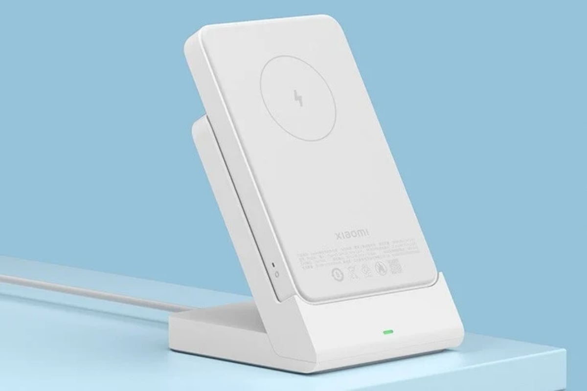Xiaomi launches magnet wireless power bank