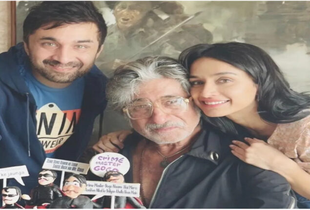 Shraddha Kapoor celebrates Shakti Kapoor’s 70th birthday with a themed cake