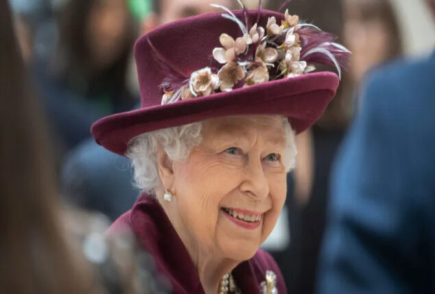 Queen Elizabeth mourns with Canadians ‘at this awful occasion’