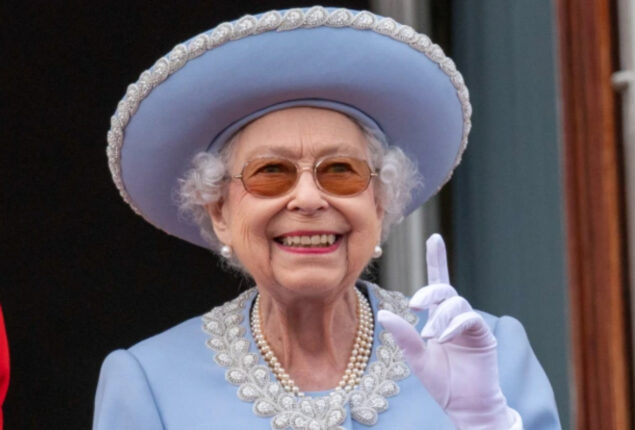 Queen Elizabeth health improves, Charles and William rush to Balmoral