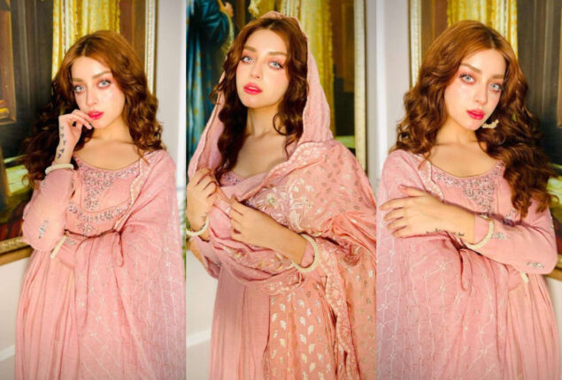 Alizeh Shah grabs attention of netizens by greeting Jummah