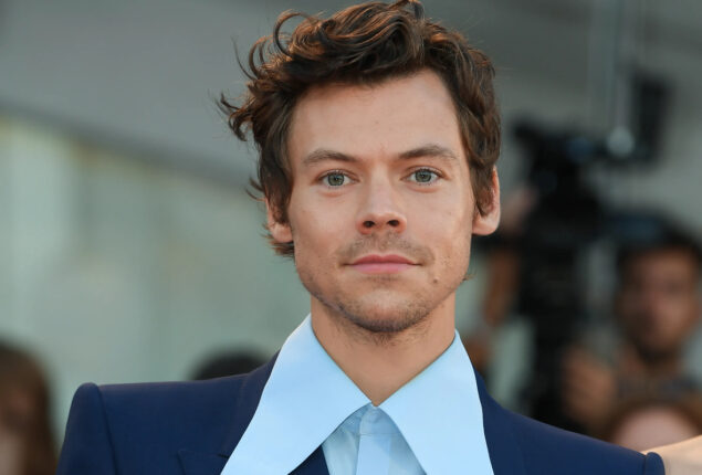 Harry Styles makes fun of the spitting rumors around Chris Pine