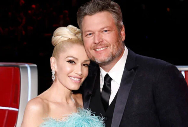 Blake Shelton: Gwen Stefani is still listed on his phone as “My Girlfriend”