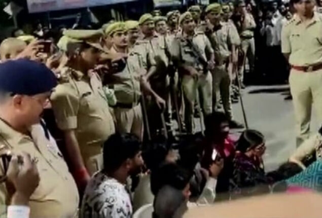 Two Indian sisters were discovered hanged in suspect of rape