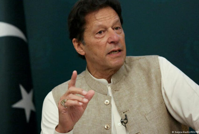 Imran Khan to visit Lahore tomorrow, will meet CM Punjab