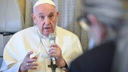 Pope Francis says it is ethically right to provide Ukraine with weapons for self-defense