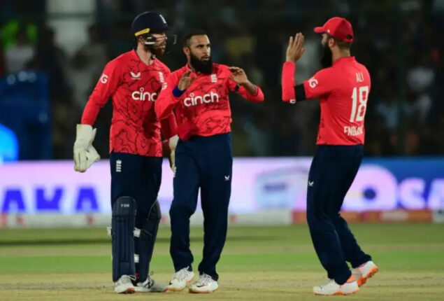 PAK vs ENG: England beat Pakistan by 64 runs
