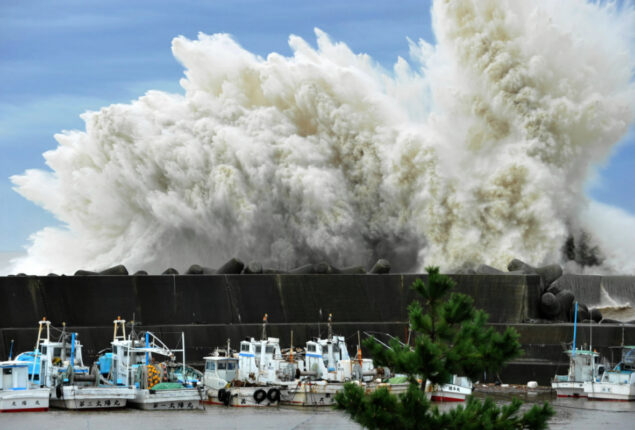 Typhoon strikes central Japan, kills two