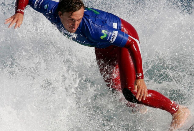 Former pro-surfer Chris Davidson dies after punched outside an Australian pub