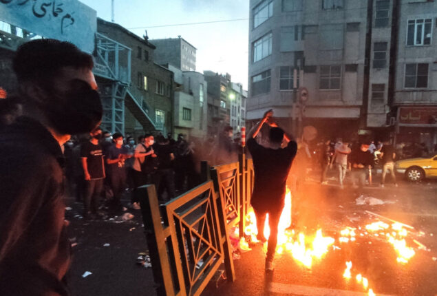 Iran protests: 76 dead as repression gets worse   