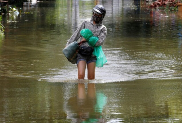 5,000 people seeks shelter from Thailand’s floods