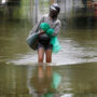 5,000 people seeks shelter from Thailand’s floods