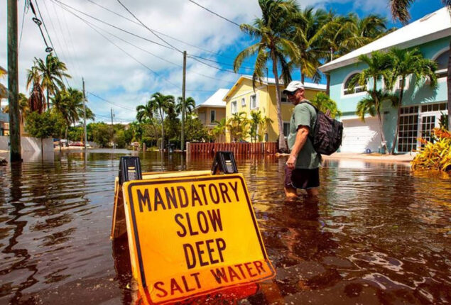Hurricane Ian is now threatening the Carolinas after creating disaster in Florida