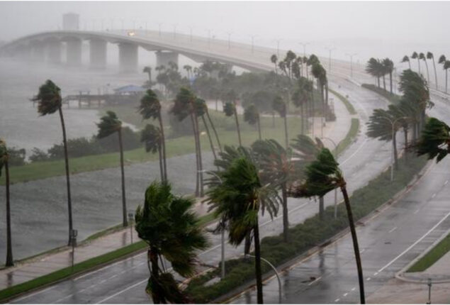 Hurricane Ian moves to Carolinas, after hitting Florida