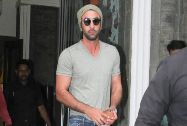 Ranbir Kapoor asks fans to refrain posting spoilers of Brahmastra