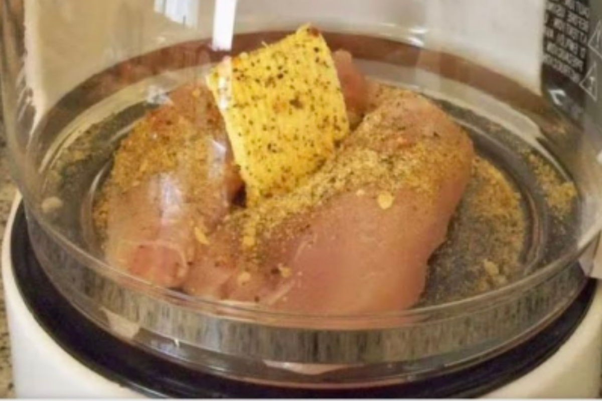 cooks chicken in coffee machine