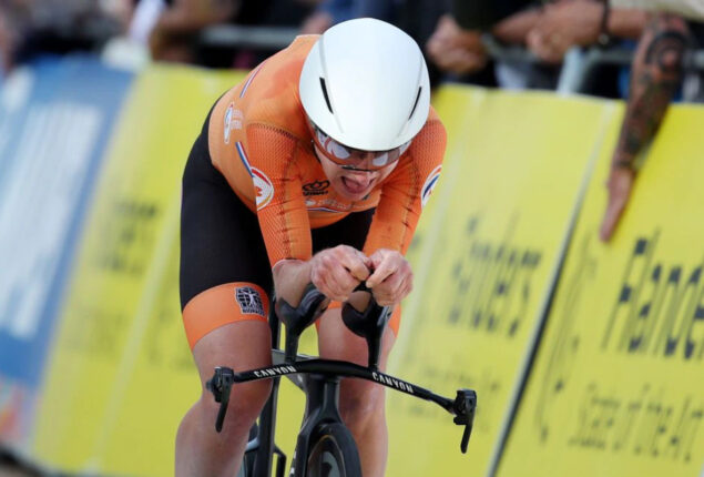 Van Vleuten grabs road race world title