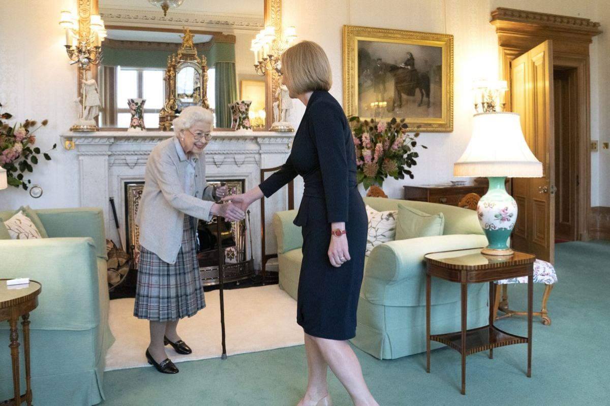 Queen greets Liz Truss