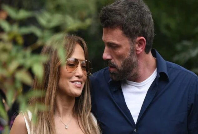 Ben Affleck visits Jennifer Lopez on the set of “Atlas”